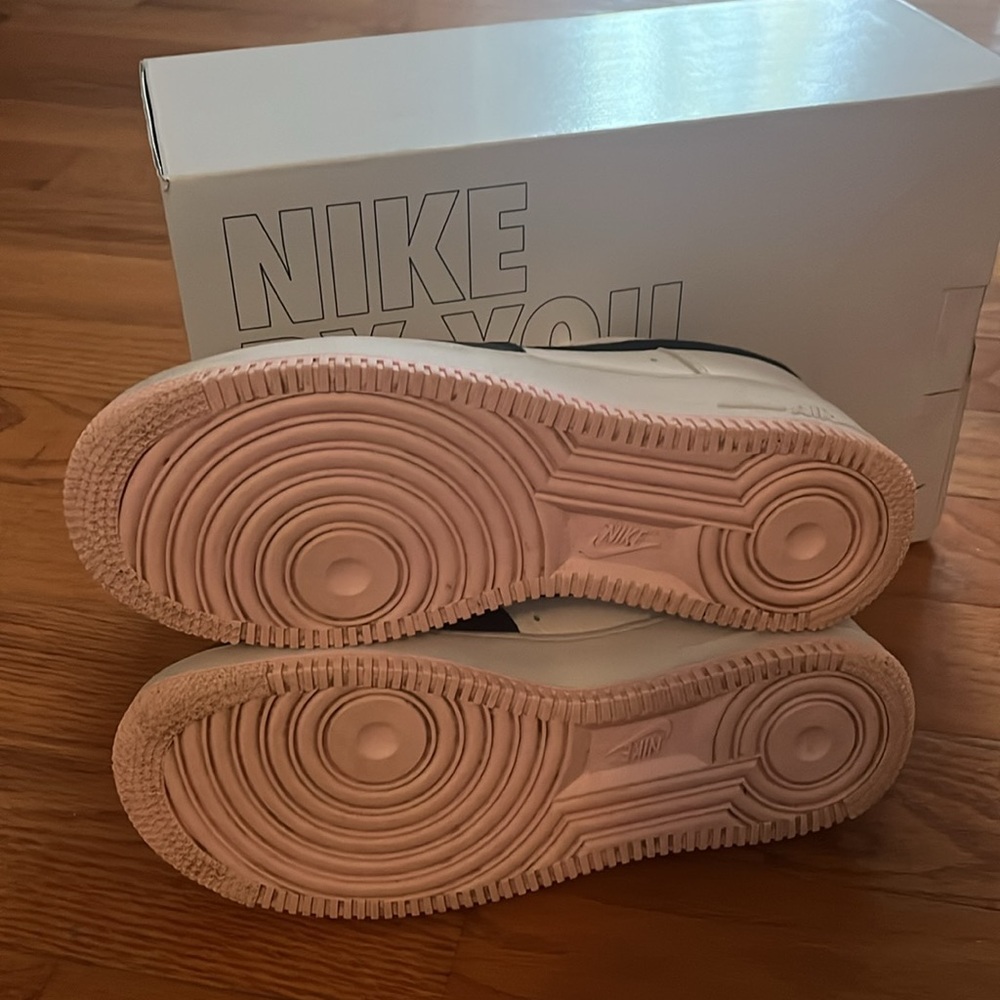 Custom Nike Air Force - Picture 3 of 4